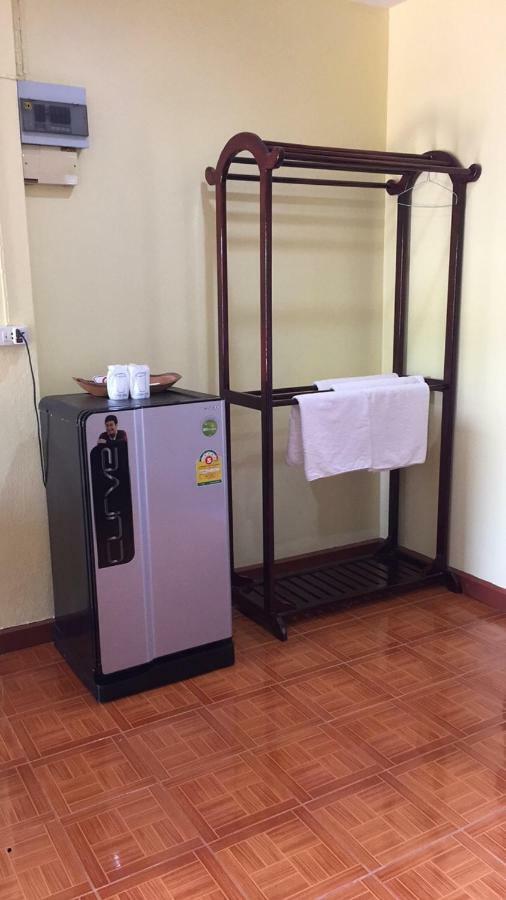 Poon Suk Hotel Kabin Buri Zewnętrze zdjęcie